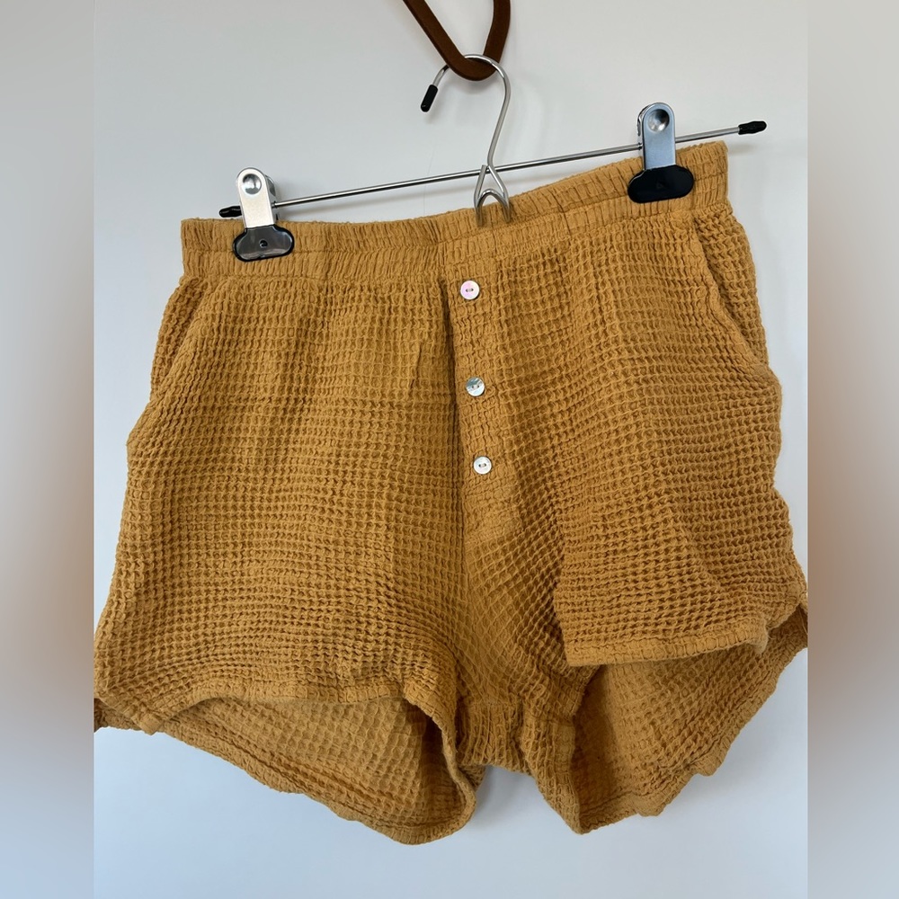 Donni Honeycomb Shorts